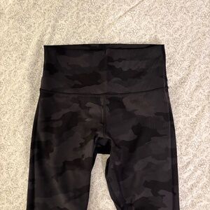 Wunder Train High-Rise Tight 25"